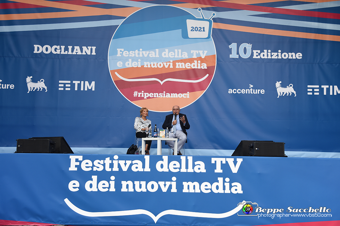 VBS_7948 - Lilli Gruber intervista Massimo Galli Infettivologo.jpg